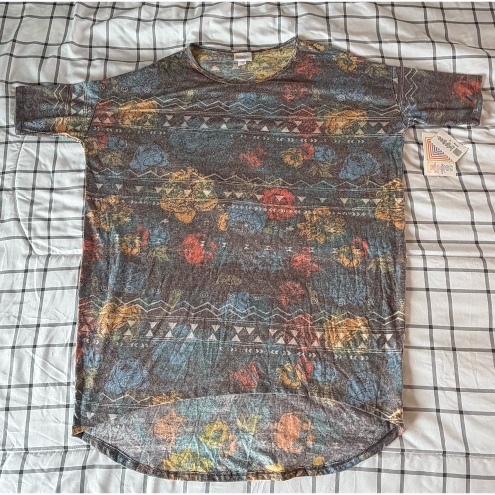 LuLaRoe Irma Tunic Top Small NWT Floral Geometric High Low Short Sleeve Gray